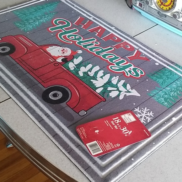 HOME ACCENTS HOLIDAY DOOR MAT - Picture 3 of 7